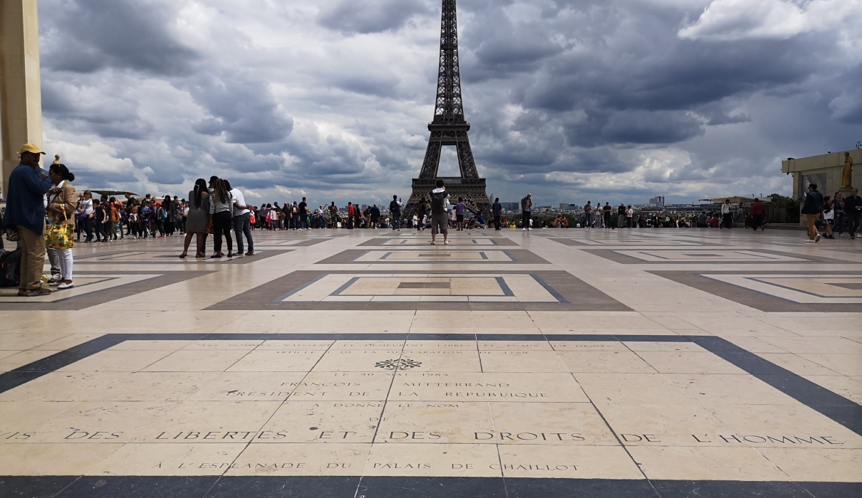 Goldorak investit Paris • Paris Je t'aime - Office de Tourisme